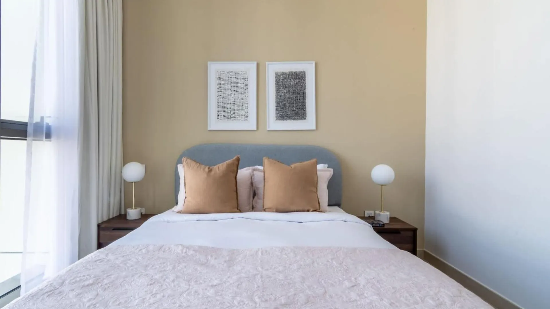 Silkhaus High Floor 2 Bdr In A New Tower Apartment Dubai