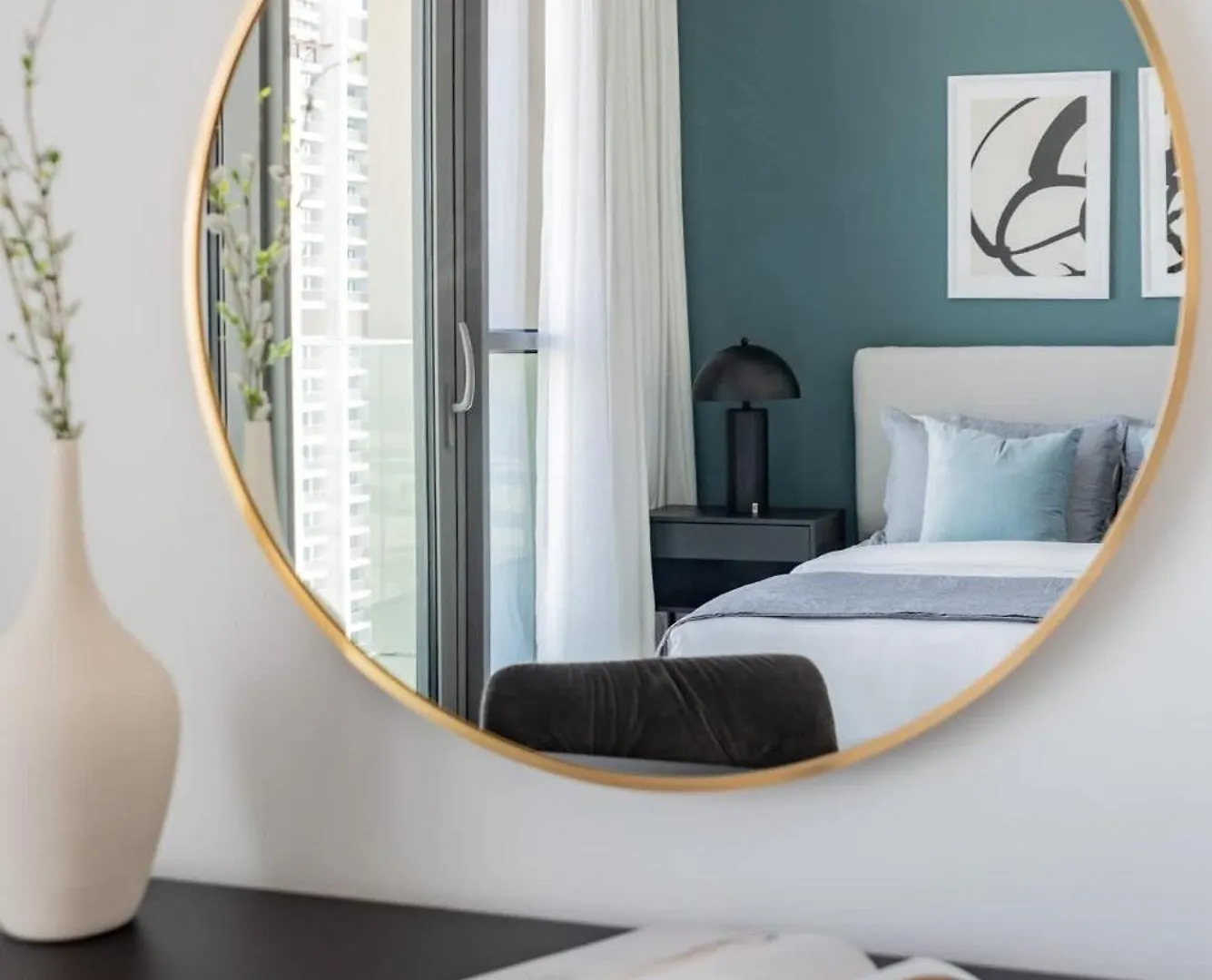 Silkhaus High Floor 2 Bdr In A New Tower Apartment Dubai