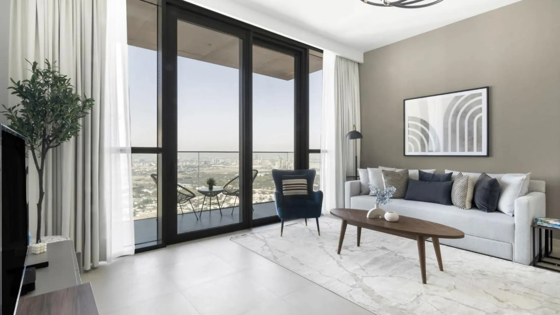 Silkhaus High Floor 2 Bdr In A New Tower Apartment Dubai